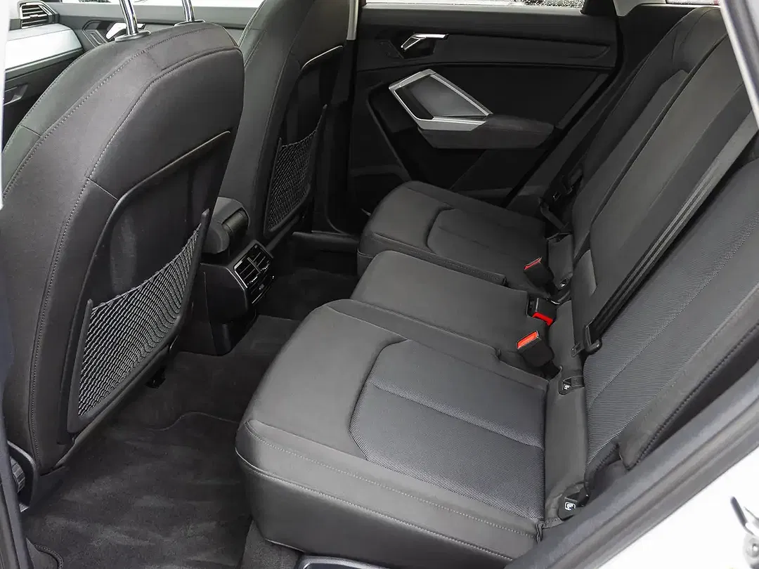 Audi Q3 S tronic - Thumbnail 16