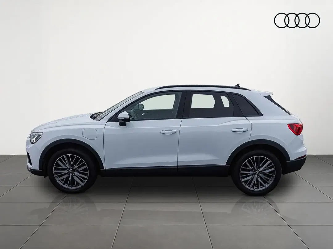 Audi Q3 S tronic - Thumbnail 4
