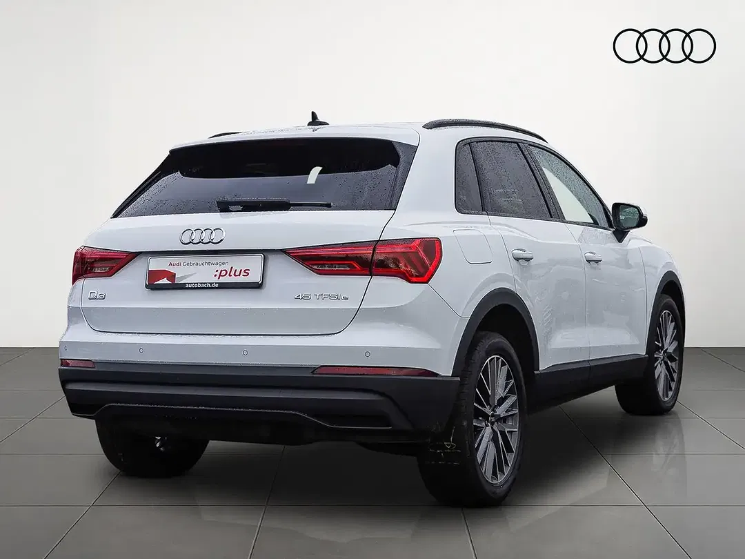 Audi Q3 S tronic - Thumbnail 5