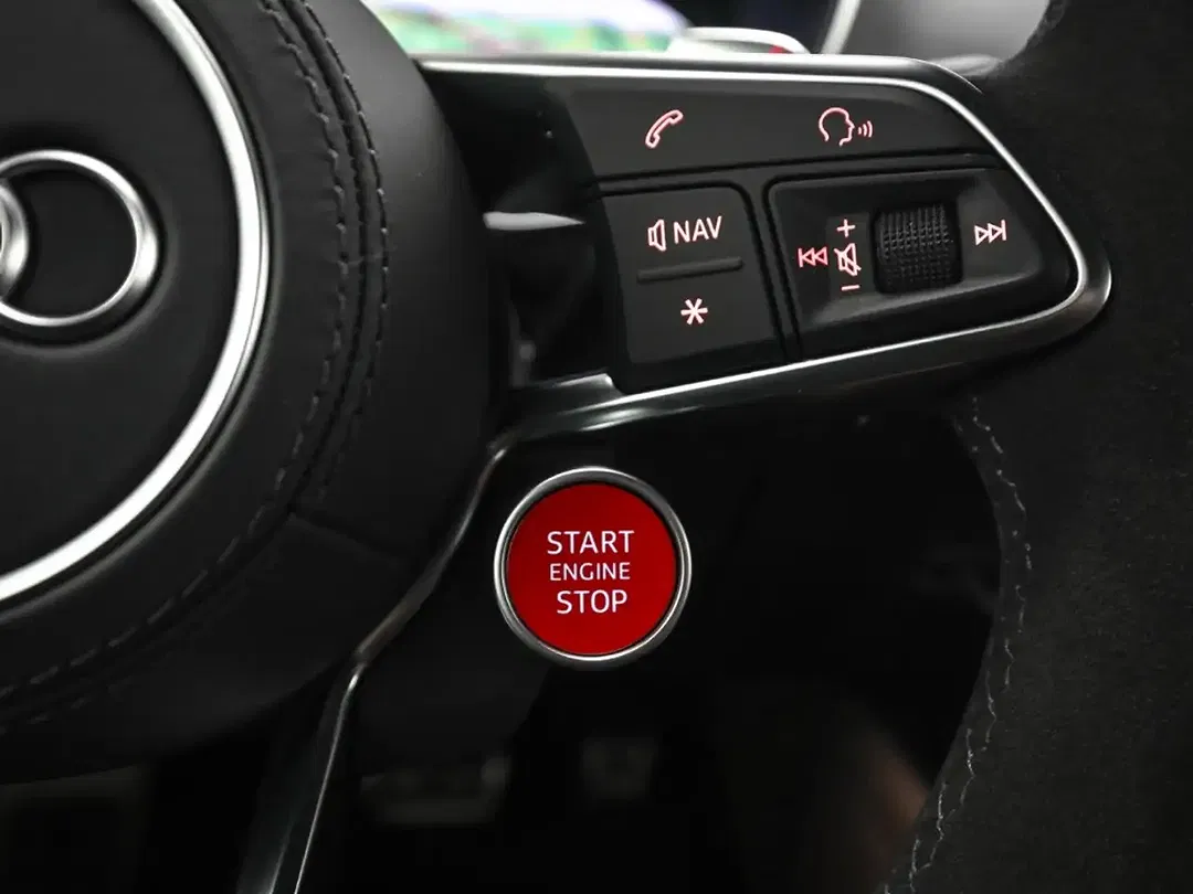 Audi TT RS Coupe exclusive - Thumbnail 11