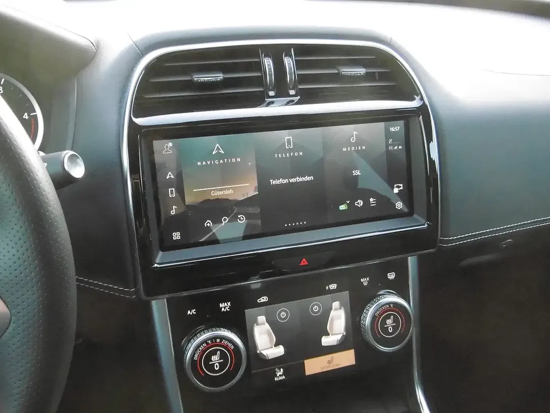 Jaguar XE 4x4 R-Dynamic Black Edition - Thumbnail 9