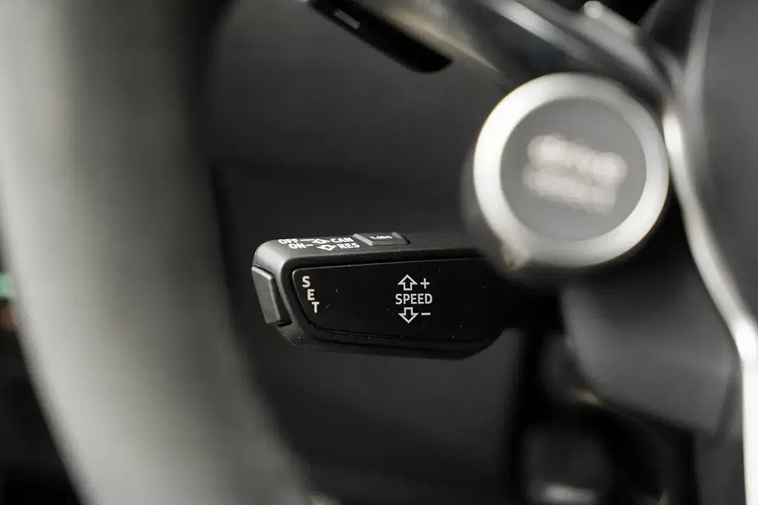Audi TT RS Coupe - Thumbnail 34