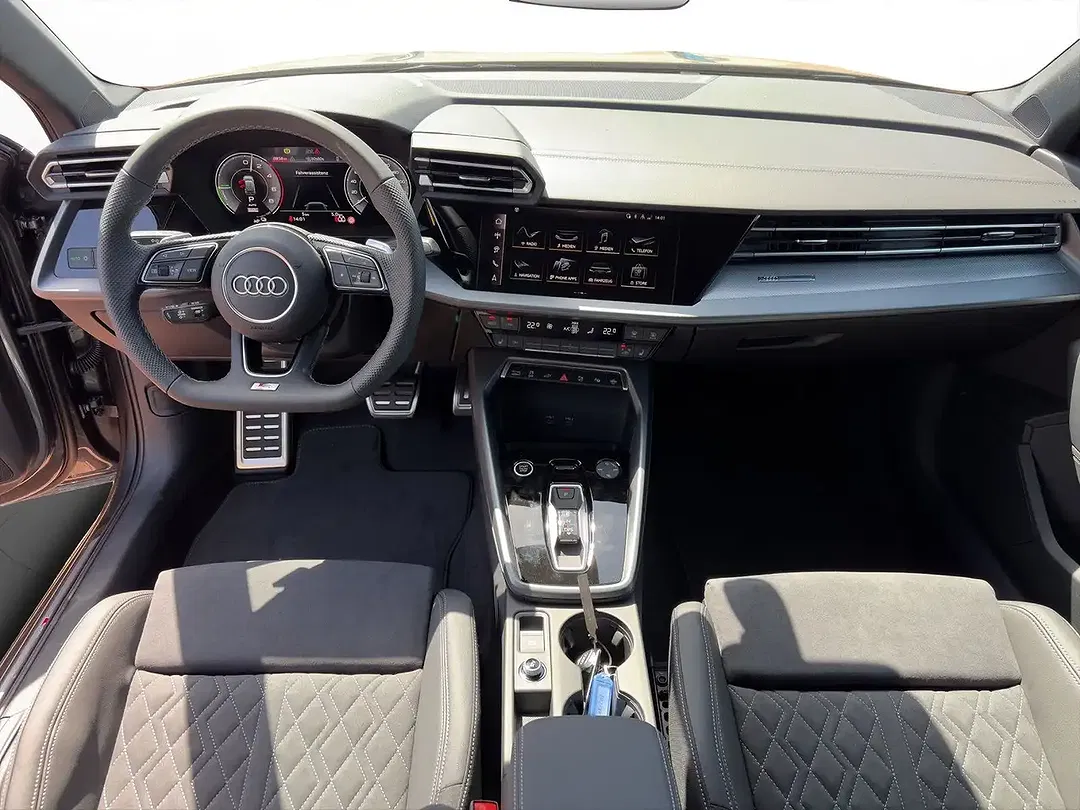 Audi A3 TFSI e Matrix LED S line - Thumbnail 5