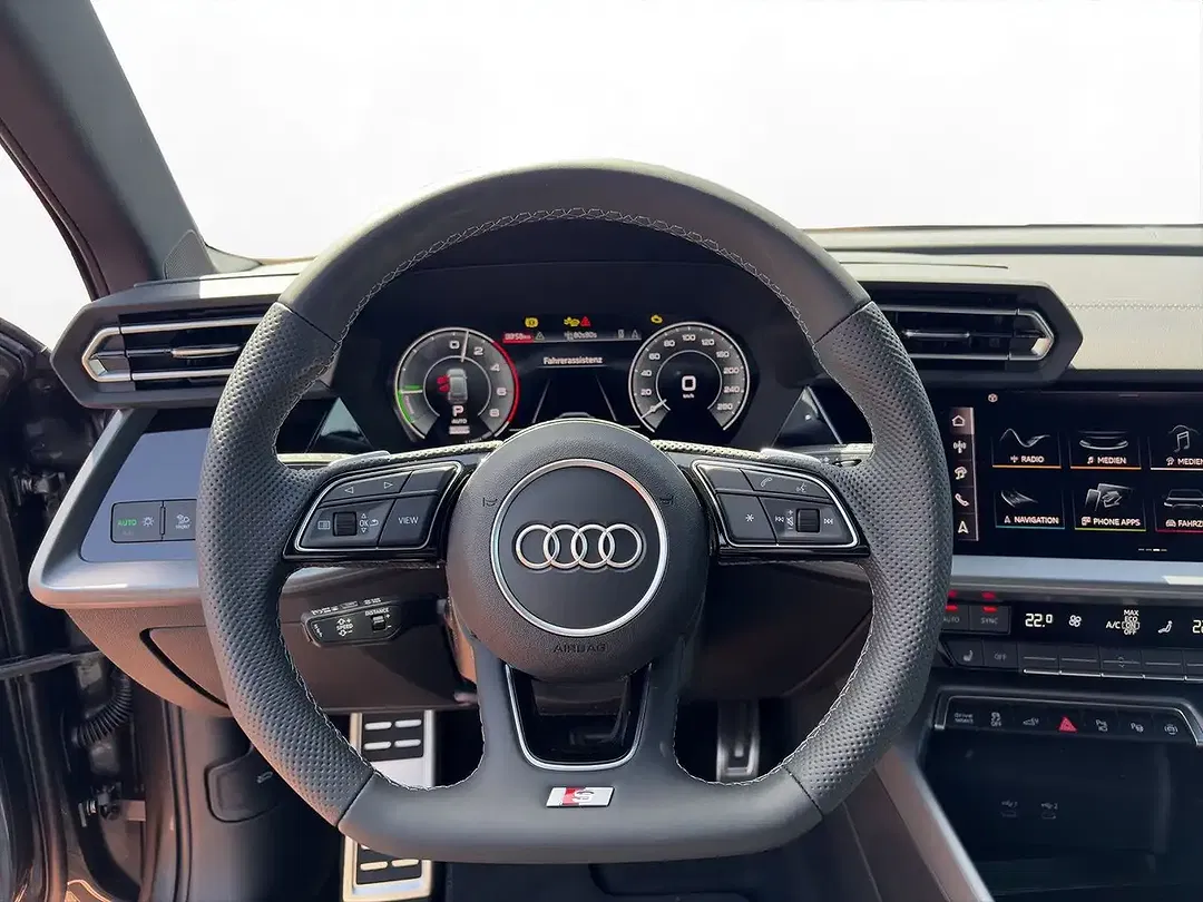 Audi A3 TFSI e Matrix LED S line - Thumbnail 7