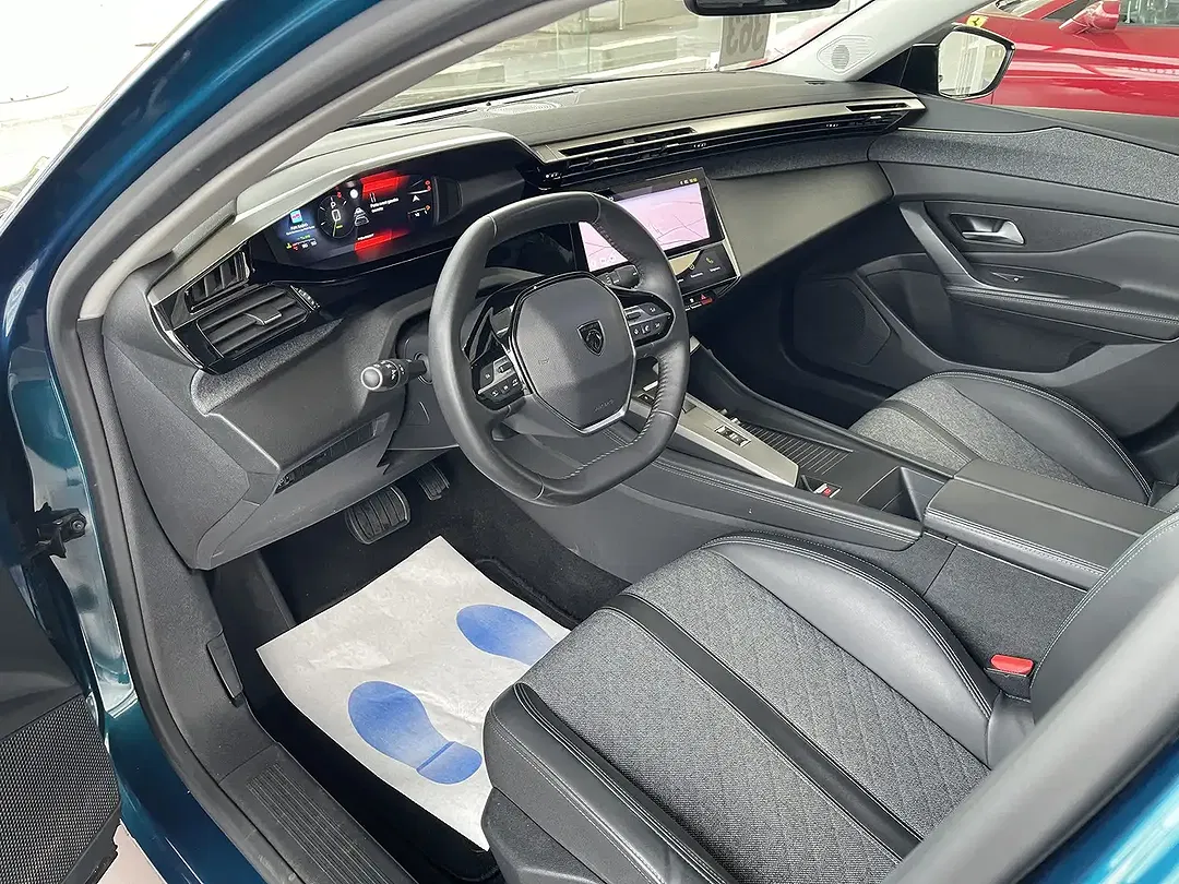 Peugeot 408 - Thumbnail 11