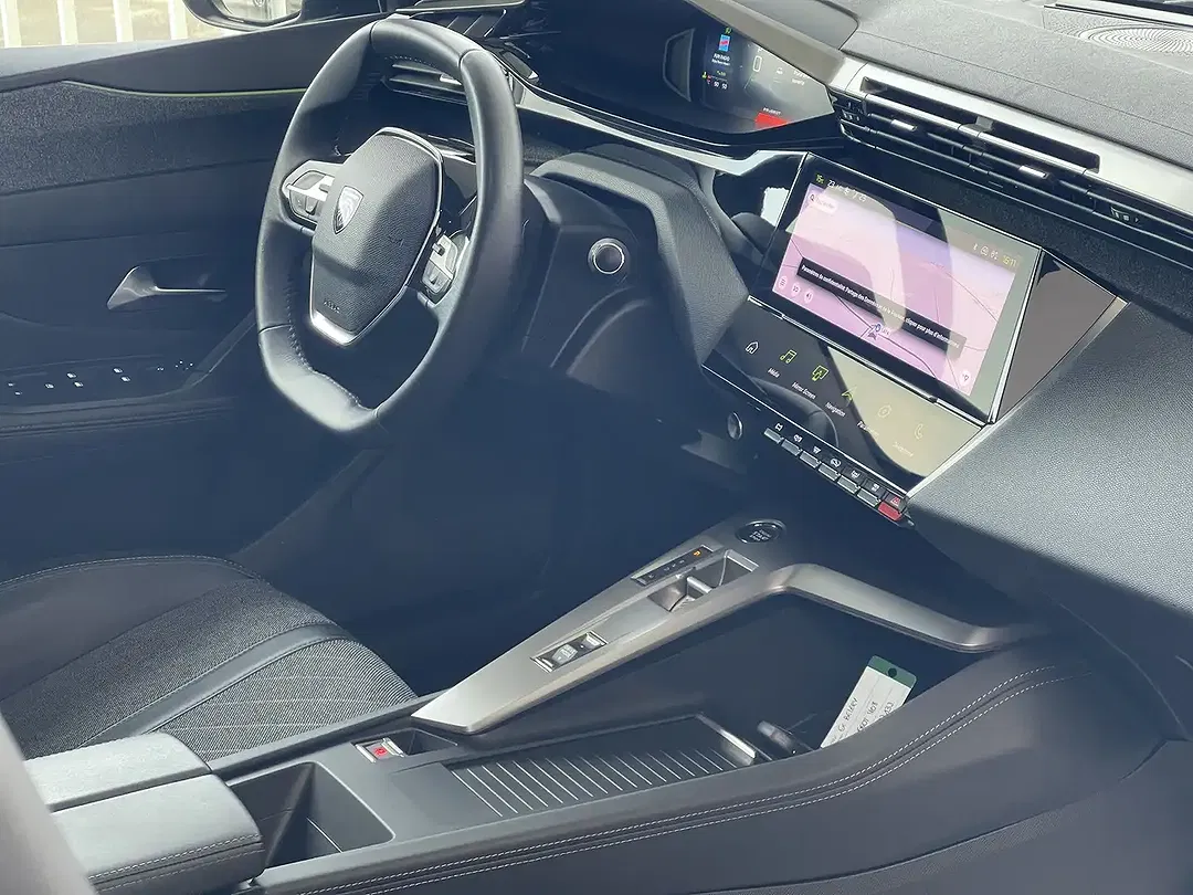 Peugeot 408 - Thumbnail 14