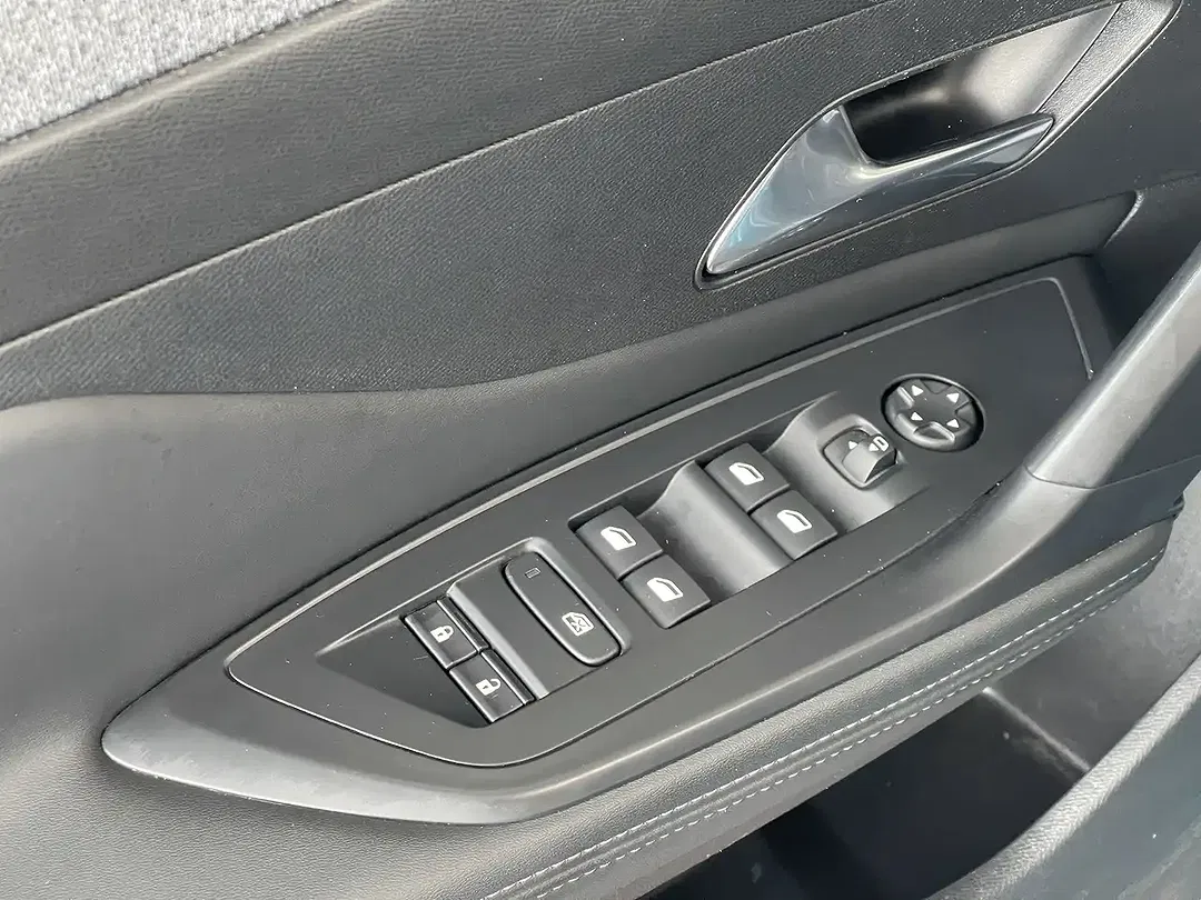Peugeot 408 - foto 15