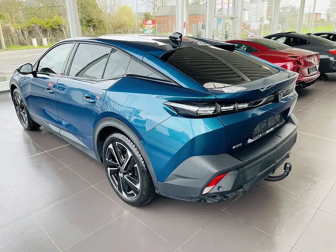 Peugeot 408 - Thumbnail 8