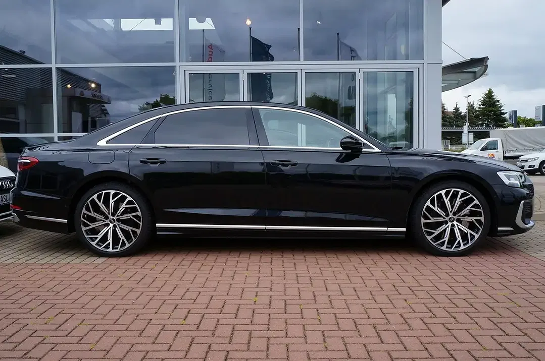 Audi A8 60 TFSI e quattro - Thumbnail 3