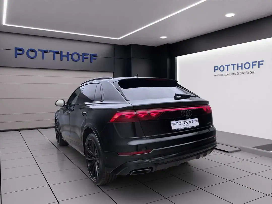 Audi Q8 TDI S line - Thumbnail 3