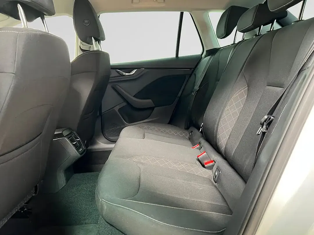 Skoda Kamiq 1.0 TSI Ambition - foto 15