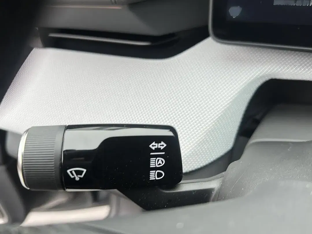 Polestar 4 - Thumbnail 14