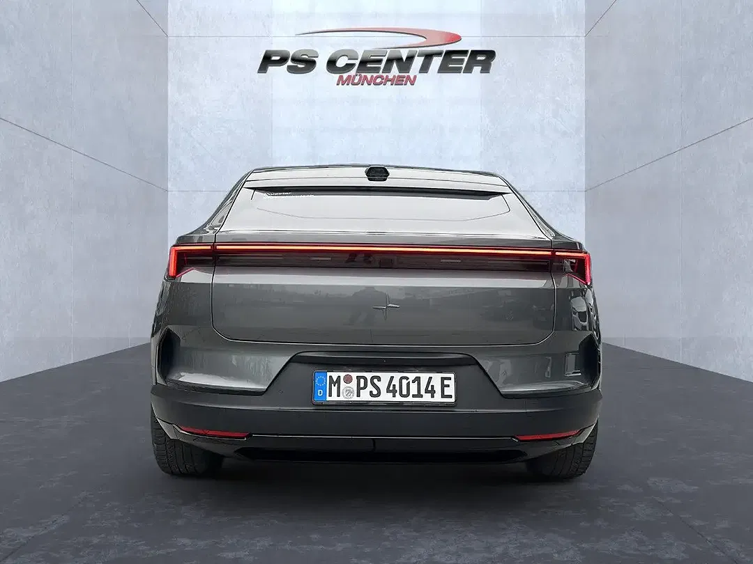 Polestar 4 - Thumbnail 7