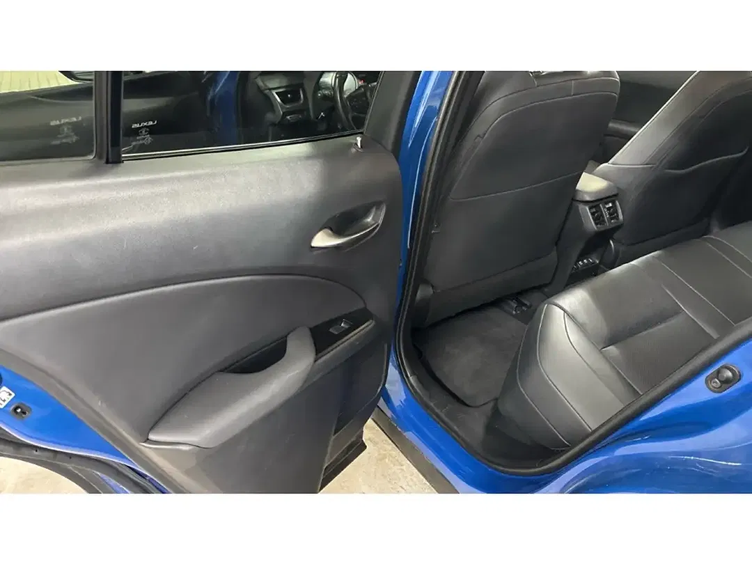 Lexus UX 300e Premium - Thumbnail 12