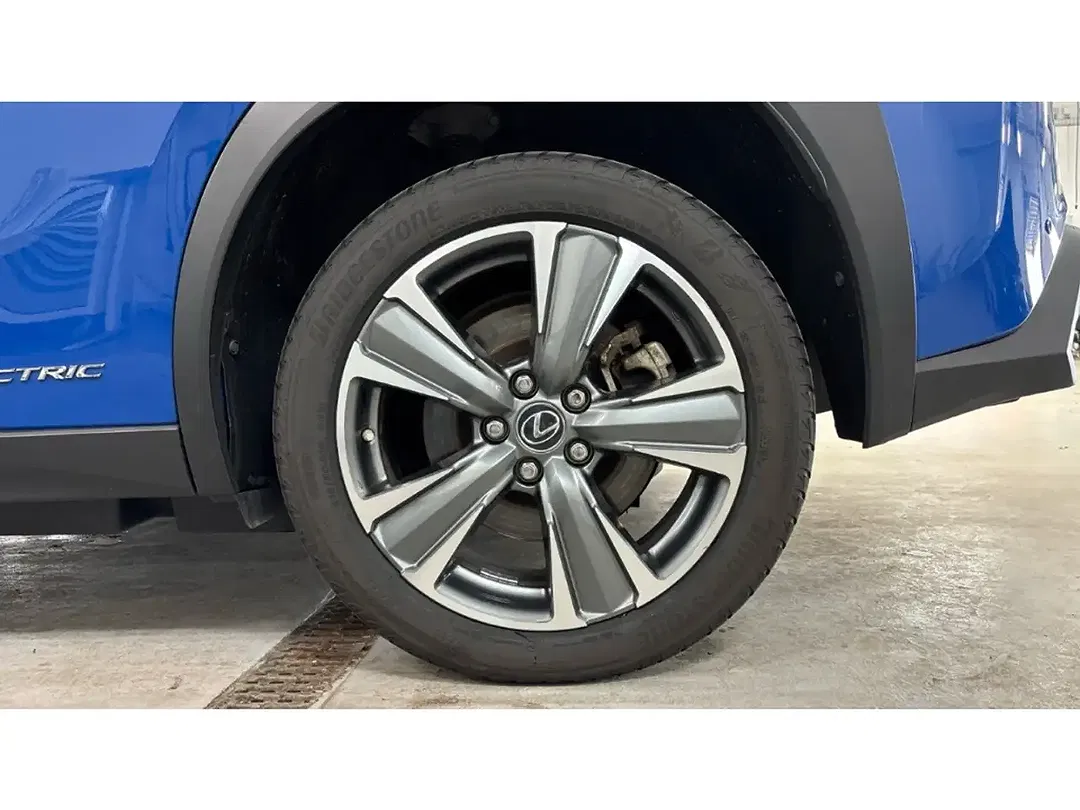 Lexus UX 300e Premium - Thumbnail 19