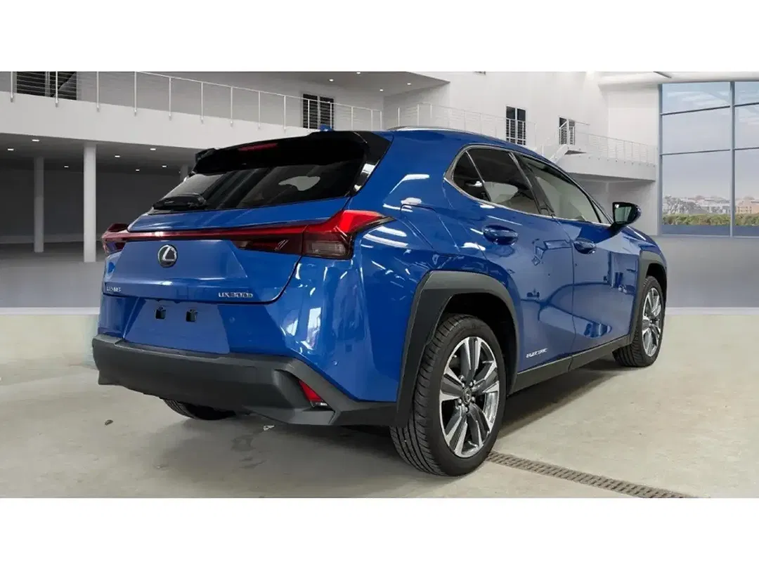 Lexus UX 300e Premium - Thumbnail 3