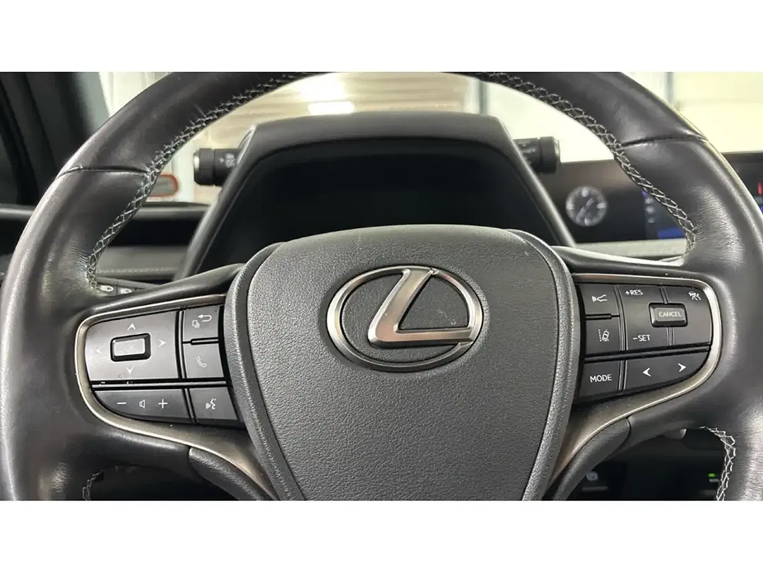 Lexus UX 300e Premium - Thumbnail 7