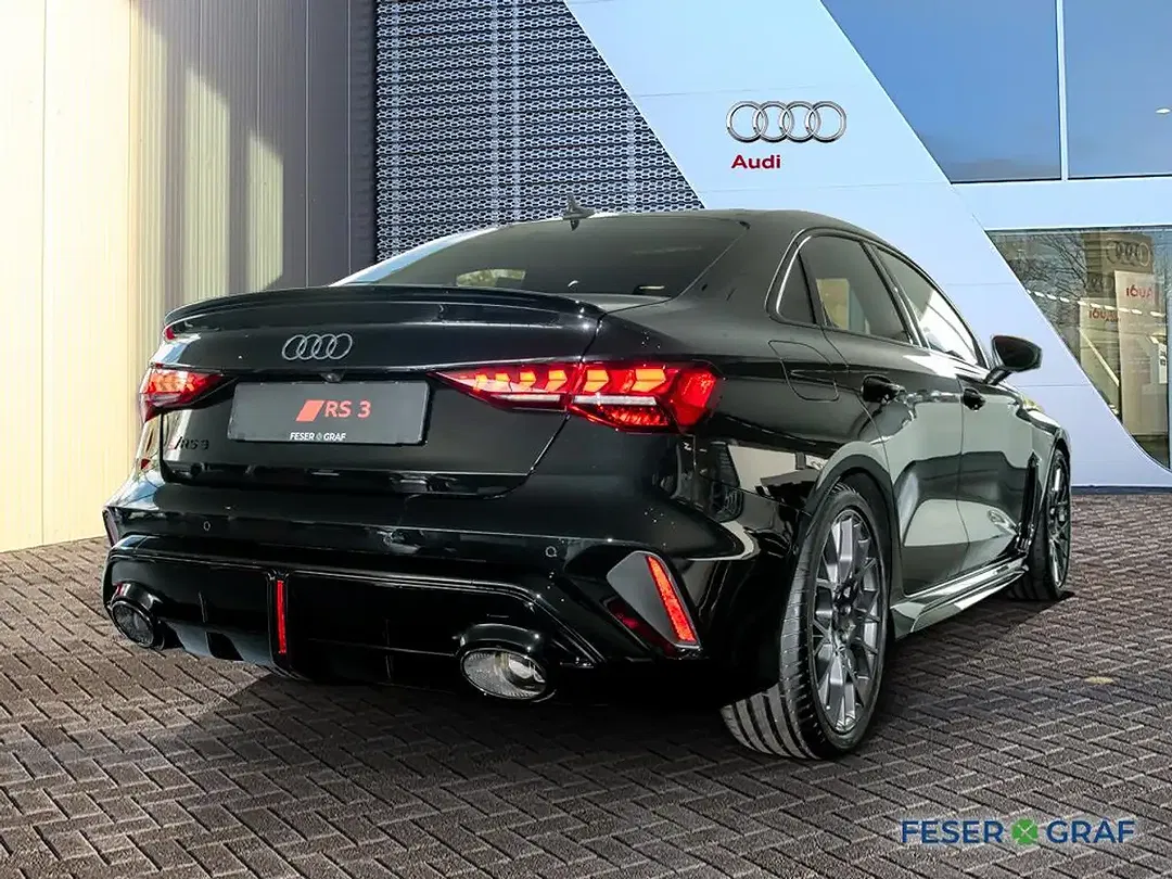 Audi RS3 Matrix LED - foto 2