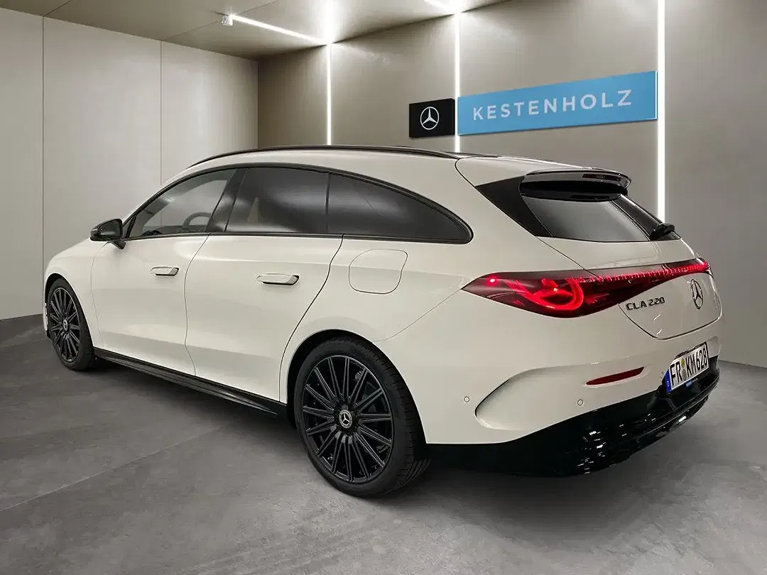 Mercedes-Benz CLA 220 AMG Night - Thumbnail 5