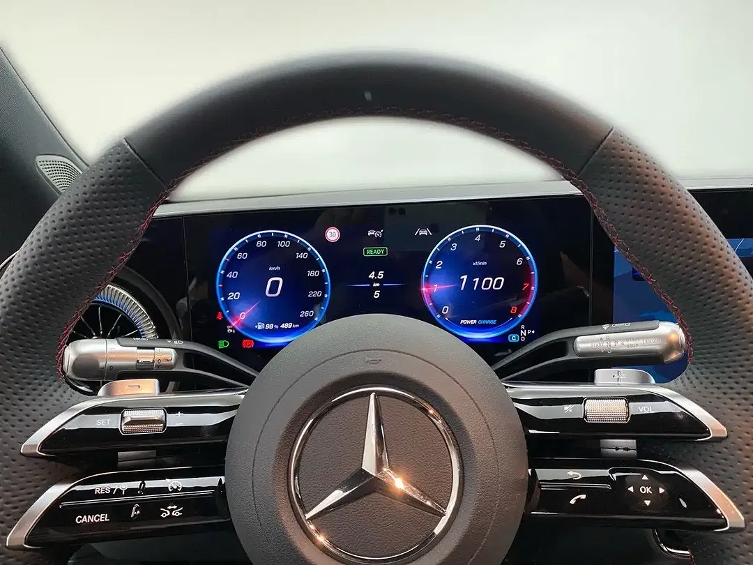 Mercedes-Benz CLA 220 AMG Night - Thumbnail 9
