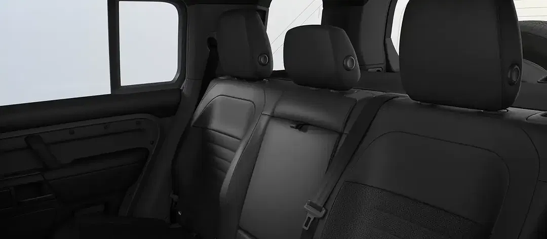 Land Rover Defender P635 - Thumbnail 7