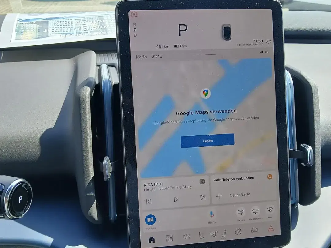 Volvo EX30 EV Ultra - Thumbnail 13