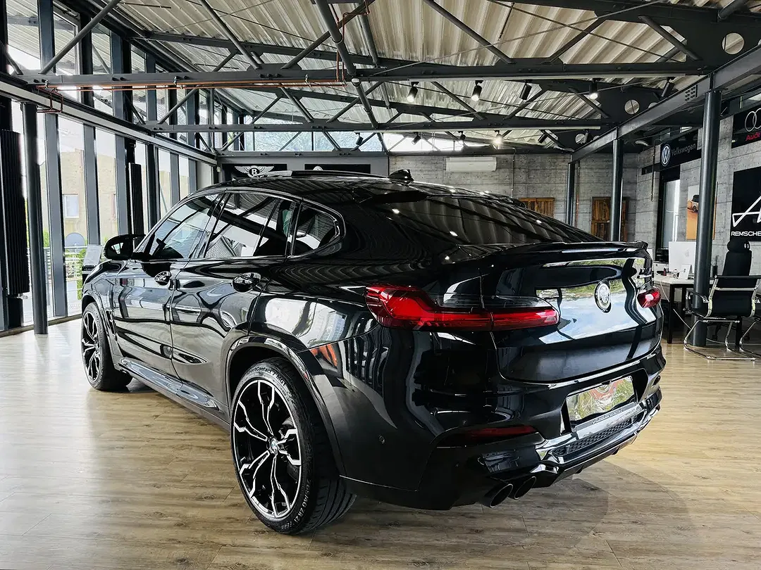 BMW X4 M Competition - Thumbnail 4