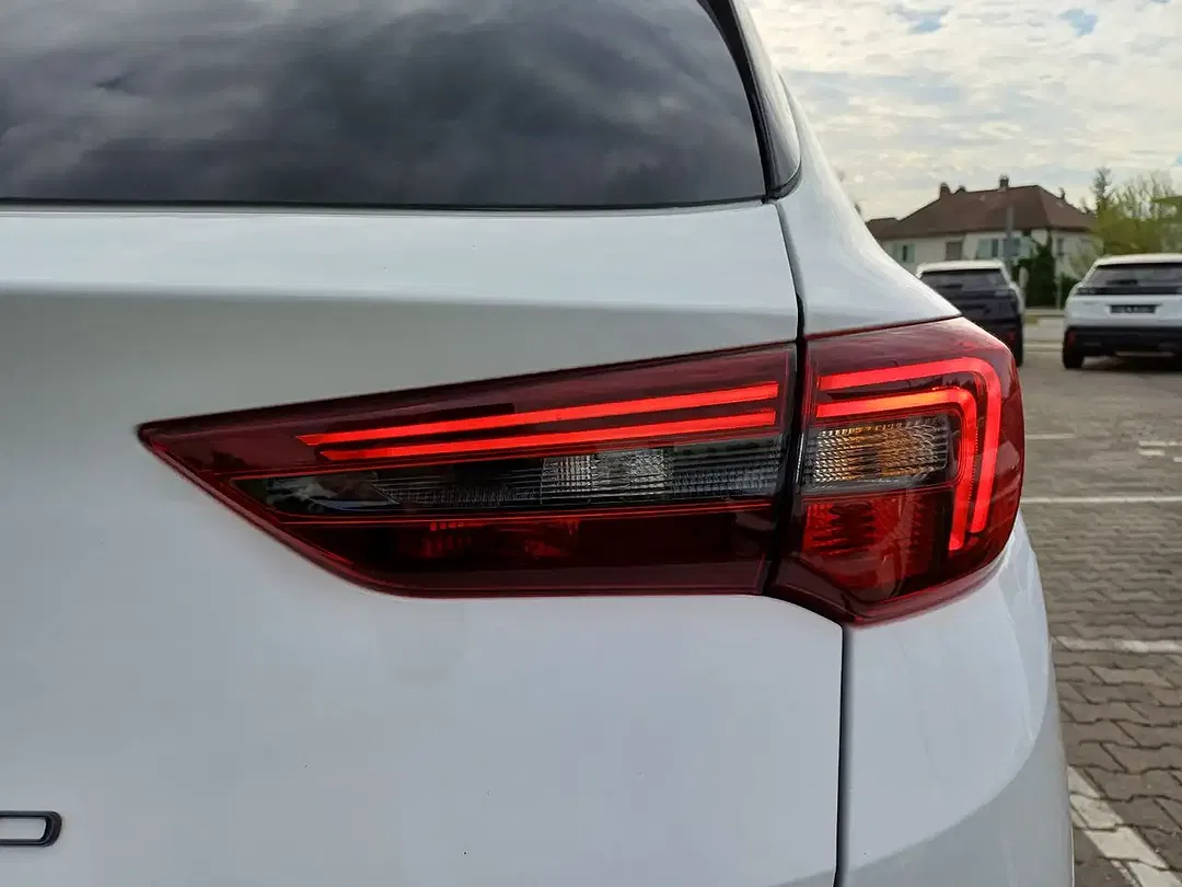 Opel Grandland 1.2 Turbo GS Line - Thumbnail 8