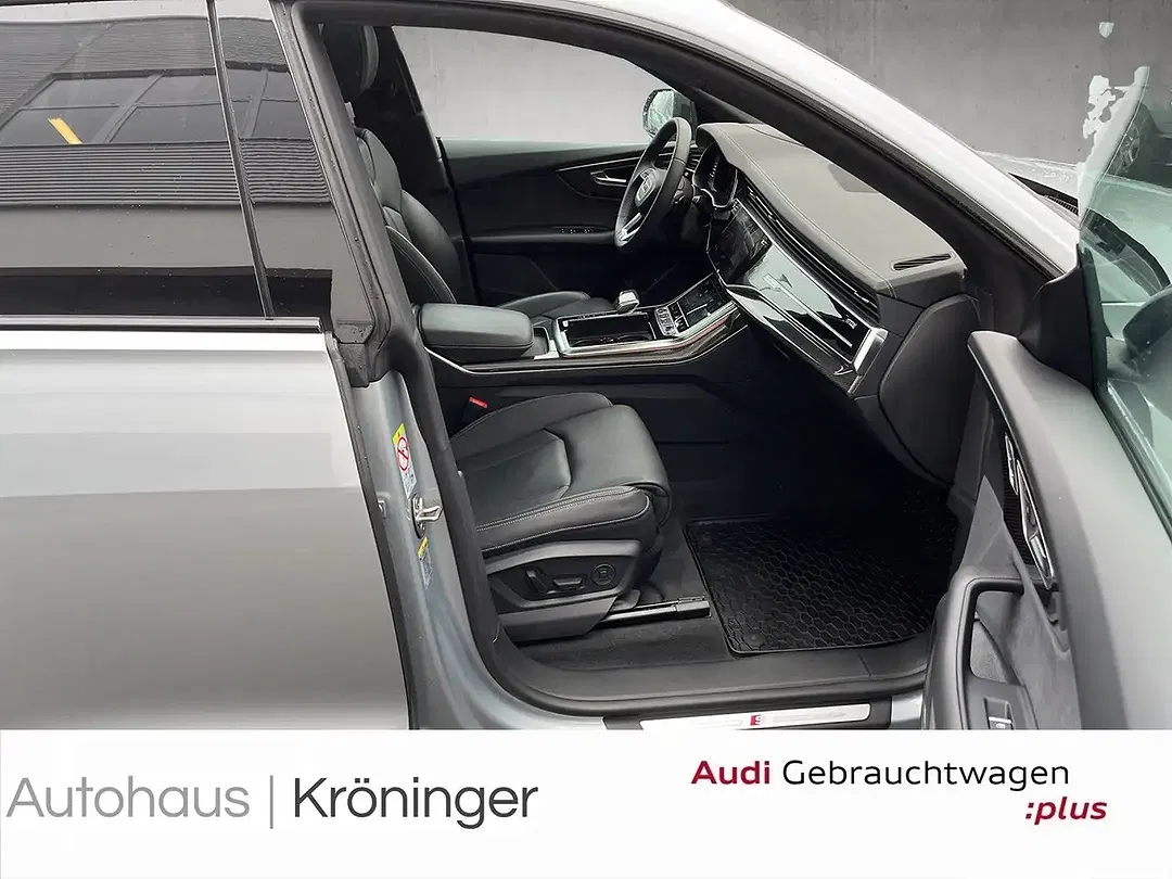 Audi SQ8 4.0 TFSI quattro competition plus - Thumbnail 9