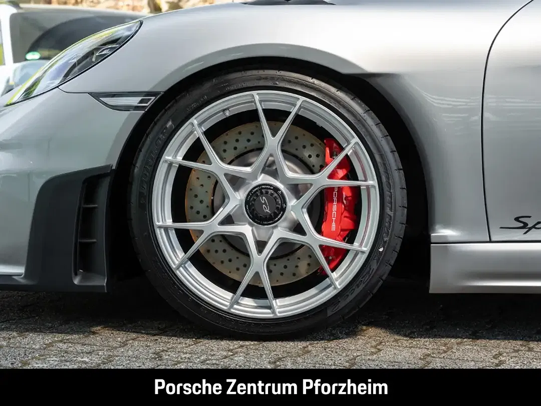 Porsche 718 Spyder RS - Thumbnail 12