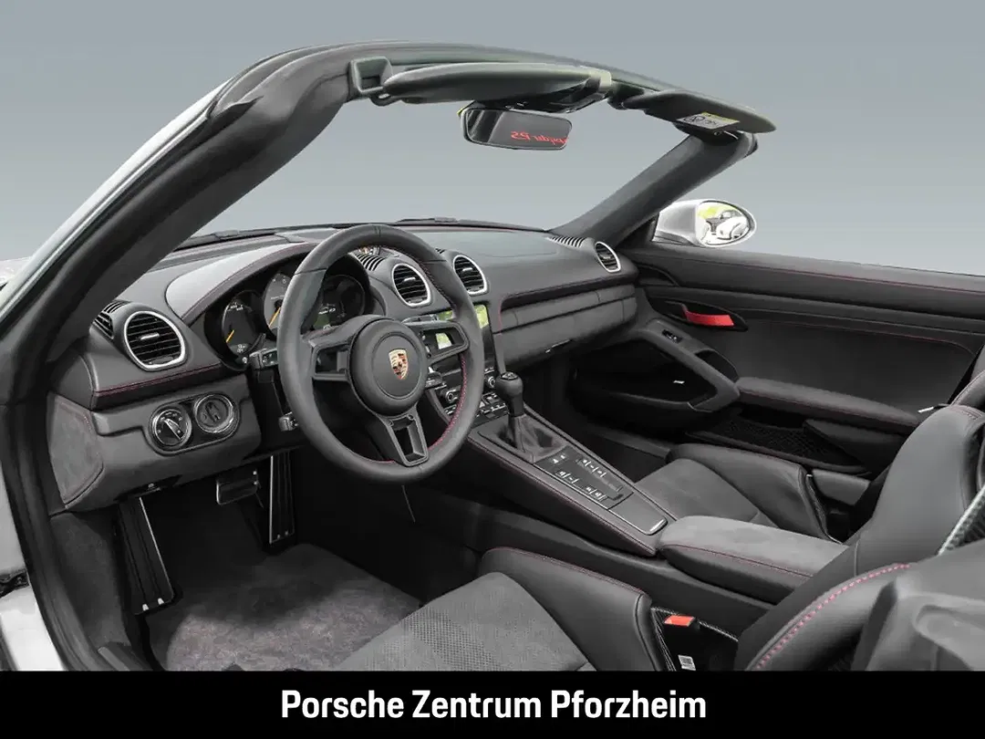 Porsche 718 Spyder RS - Thumbnail 4
