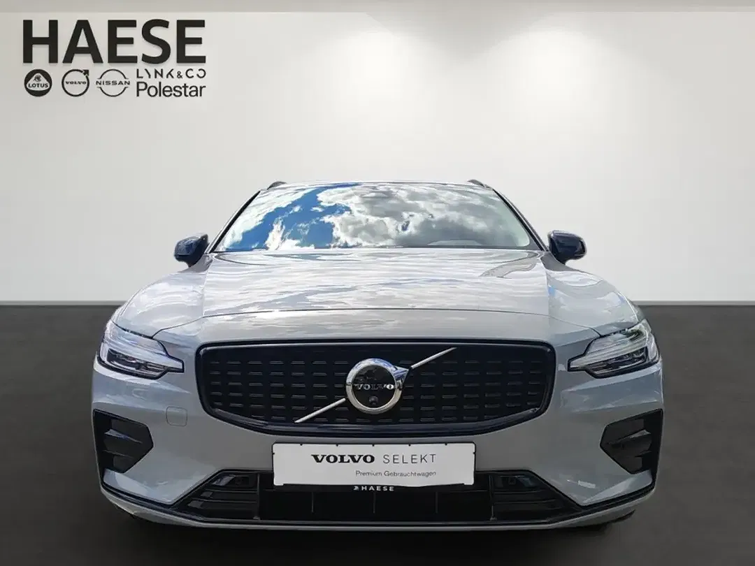 Volvo V60 B4 MHEV Plus Dark - foto 2
