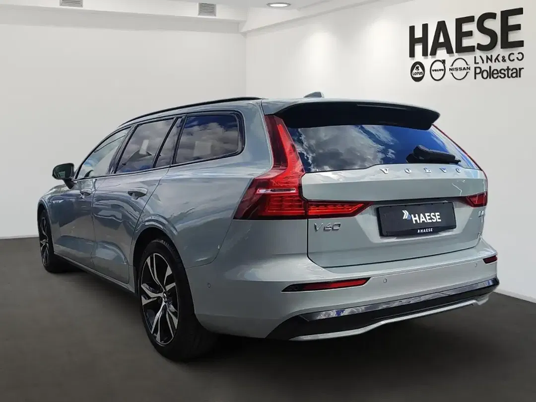 Volvo V60 B4 MHEV Plus Dark - Thumbnail 6