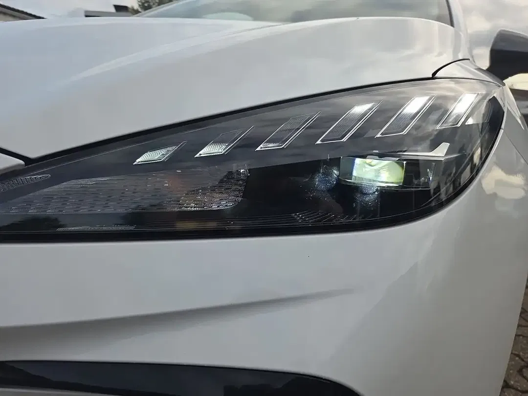 MG MG4 Standard - Thumbnail 16