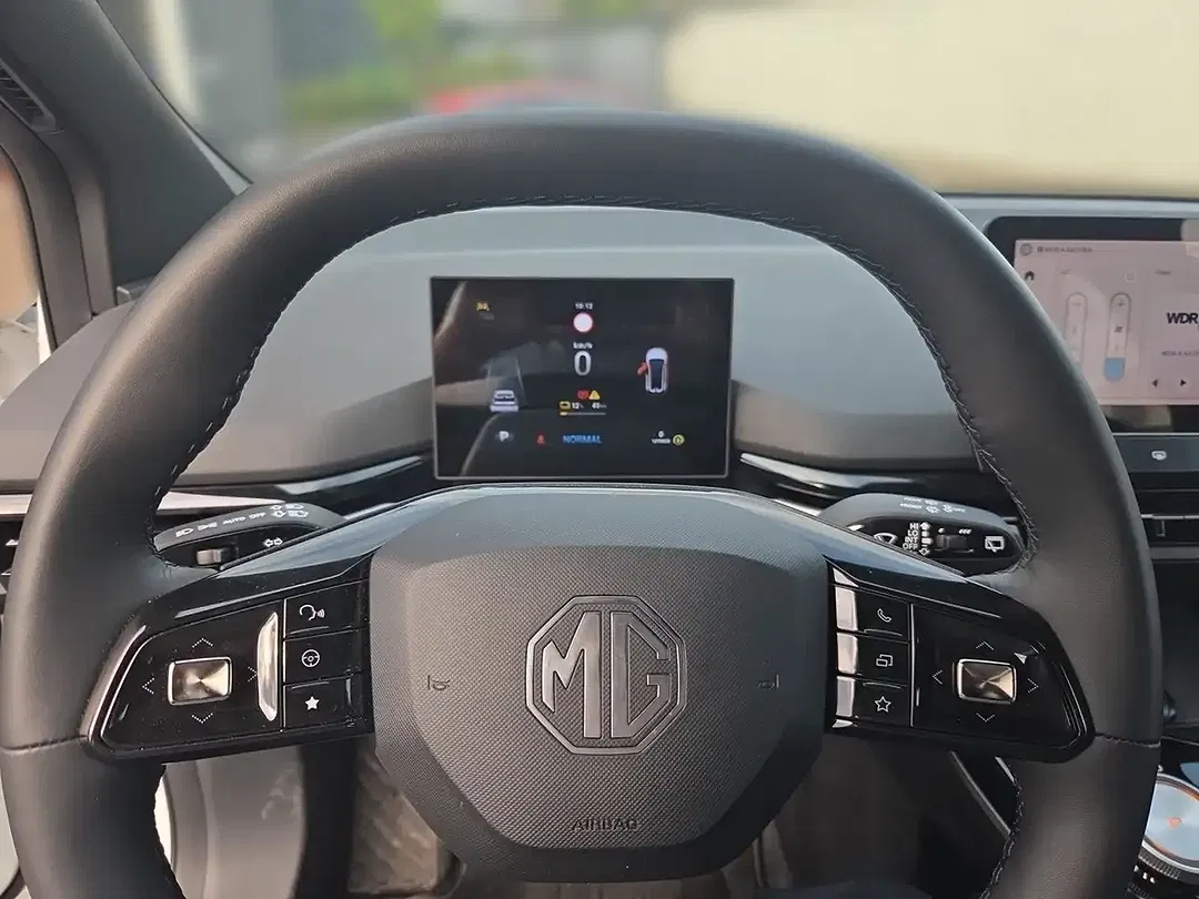 MG MG4 Standard - Thumbnail 8