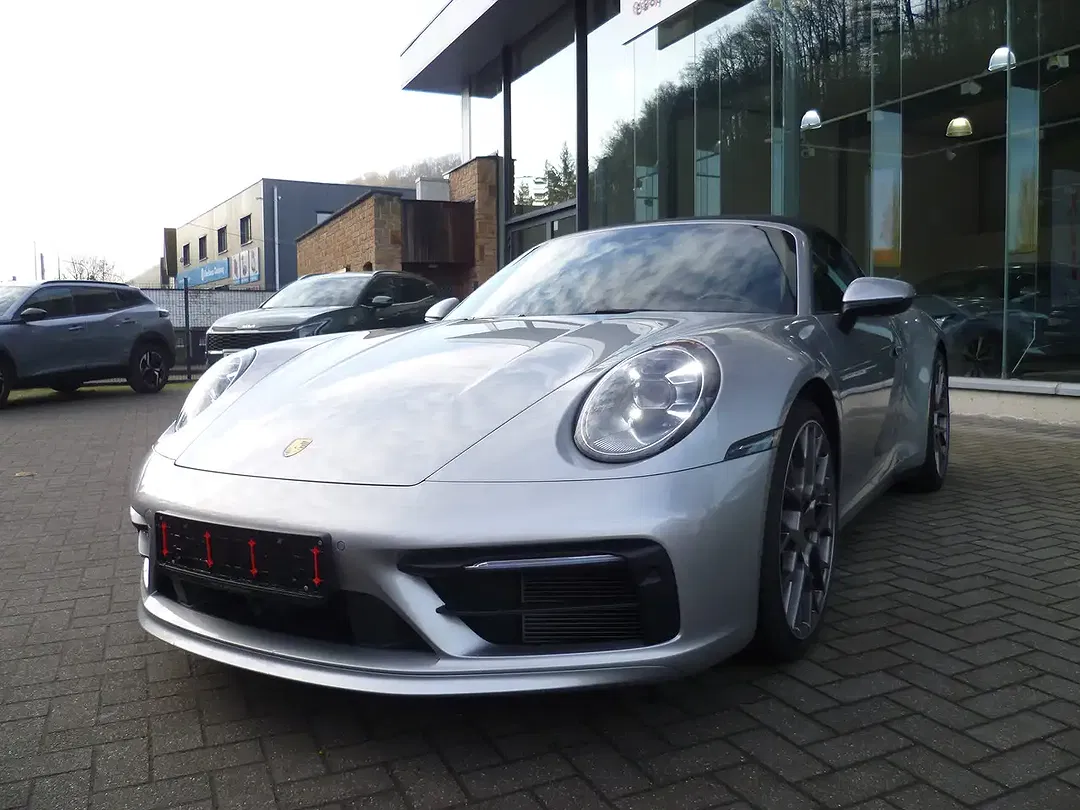 Porsche Targa 3.0 PDK Carrera 4S Turbo - Thumbnail 3