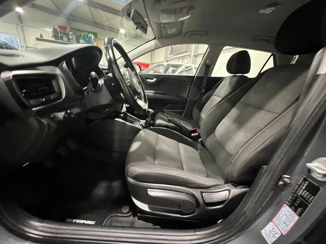 Kia Stonic Edition 7 - Thumbnail 14