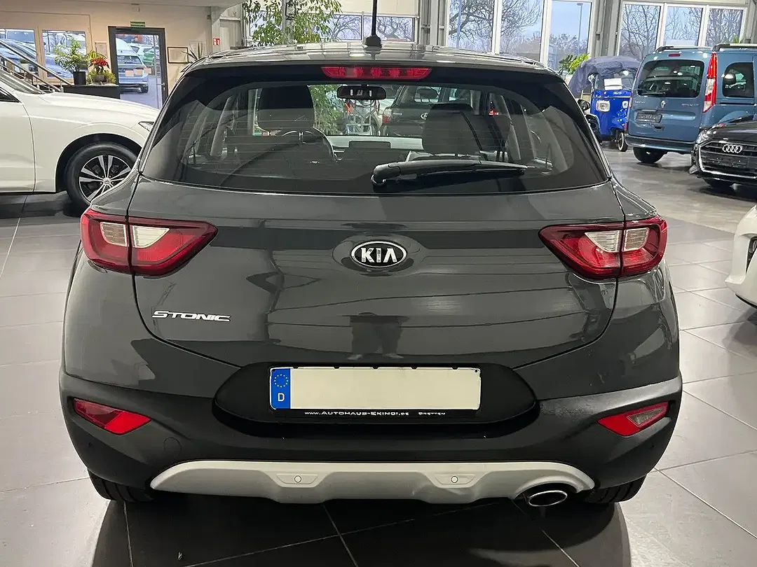 Kia Stonic Edition 7 - Thumbnail 4