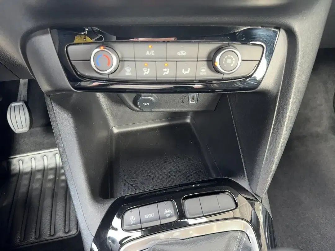 Opel Corsa 1.2 Turbo GS - Thumbnail 11