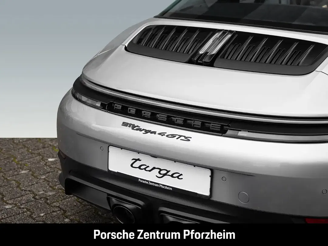Porsche 992 Targa 4 GTS - Thumbnail 12