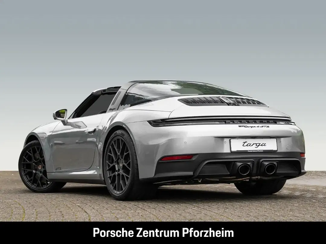Porsche 992 Targa 4 GTS - Thumbnail 3
