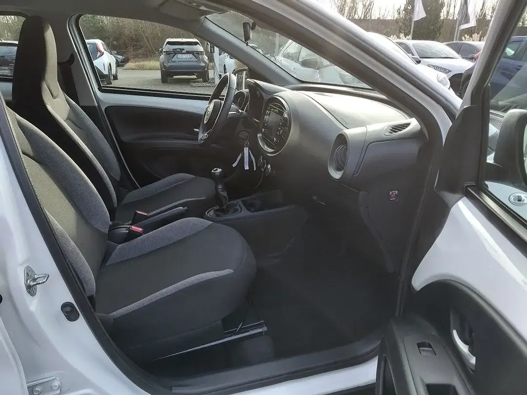 Toyota Aygo X - Thumbnail 13