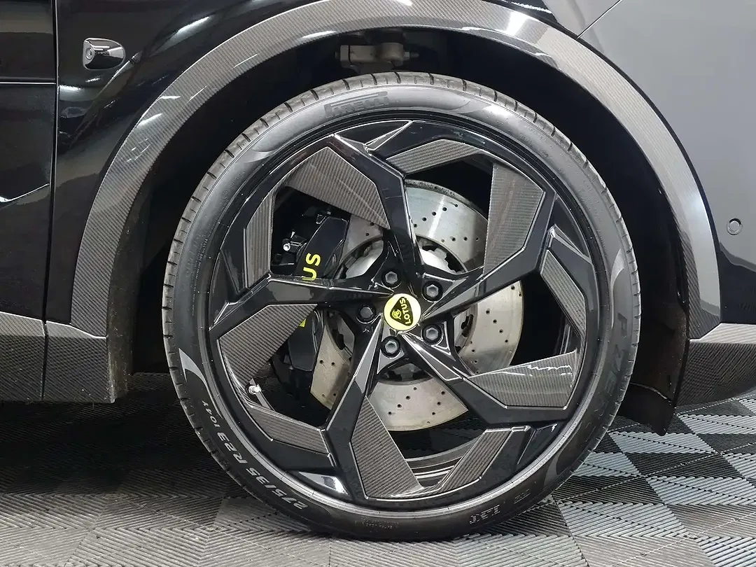 Lotus Eletre R - Thumbnail 6
