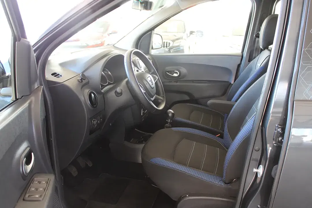 Dacia Lodgy dCi Celebration - Thumbnail 4