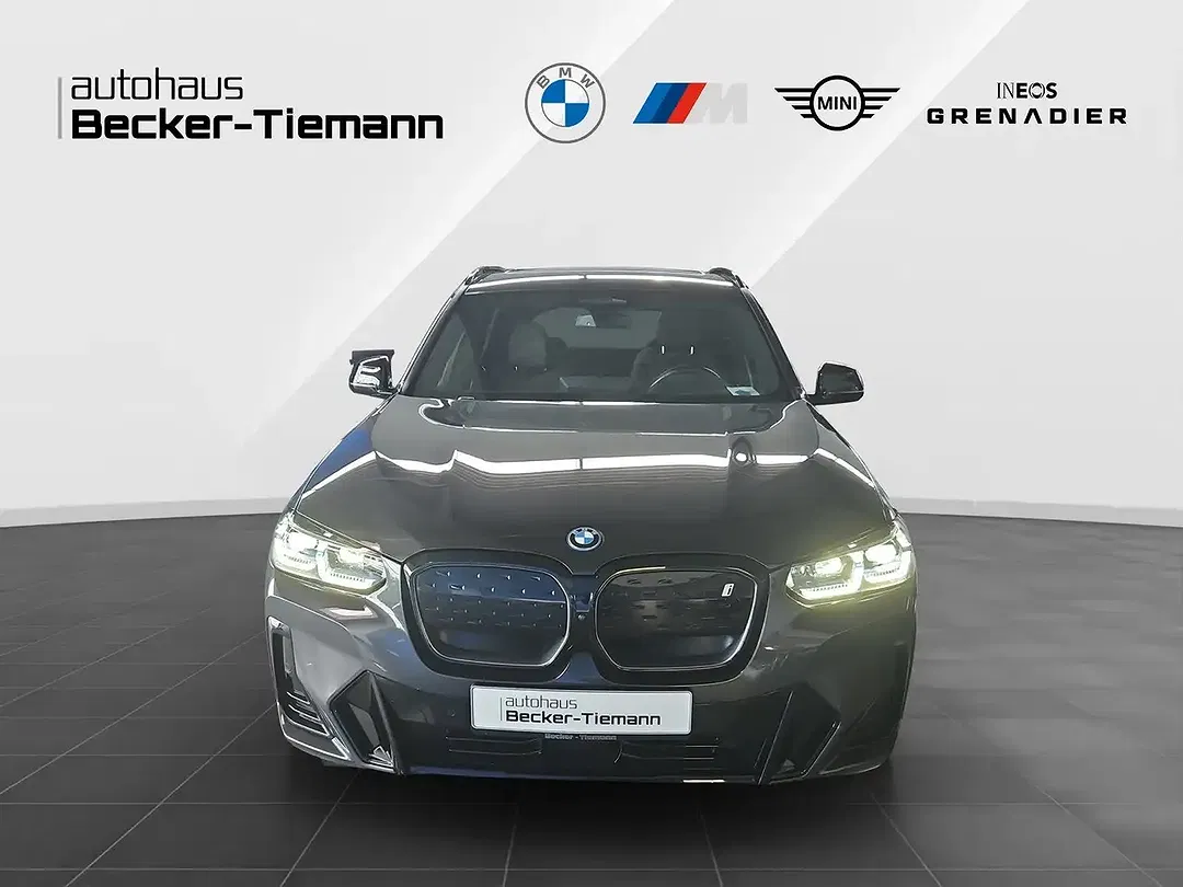 BMW iX3 M Sport Plus - Thumbnail 2
