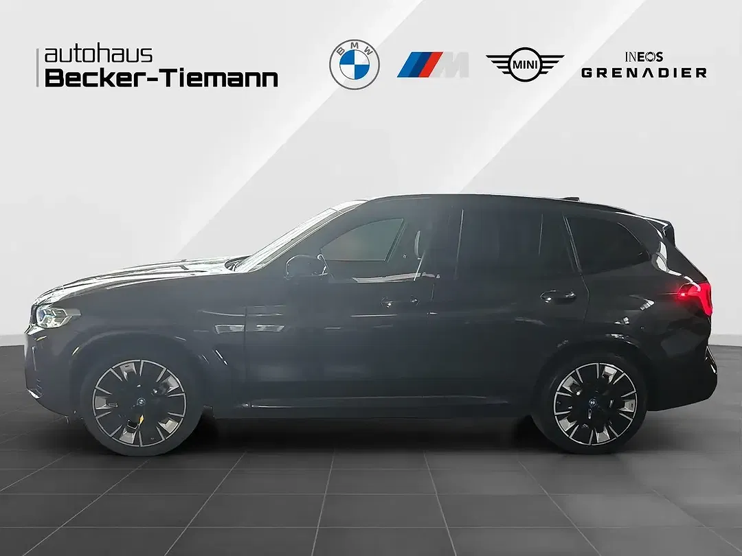 BMW iX3 M Sport Plus - Thumbnail 3