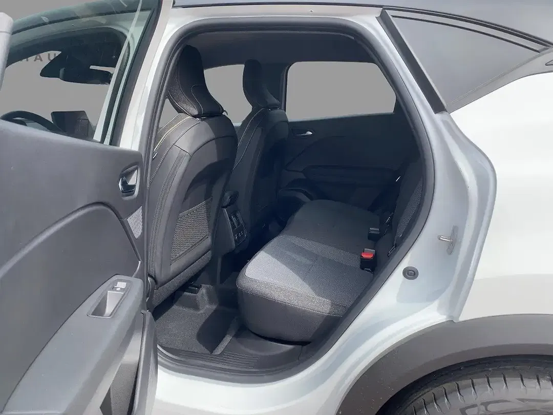 Renault Captur TCe Techno - Thumbnail 8