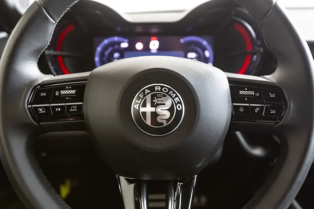 Alfa Romeo Junior Elettrica Speciale - Thumbnail 6