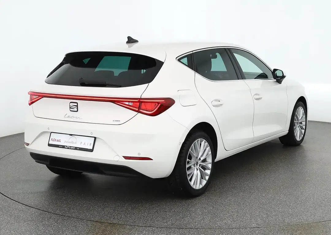 SEAT Leon 1.4 TSI PHEV DSG Xcellence - Thumbnail 4