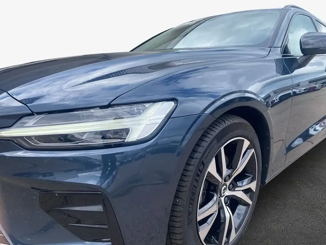 Volvo V60 B4 Plus Dark - Thumbnail 6